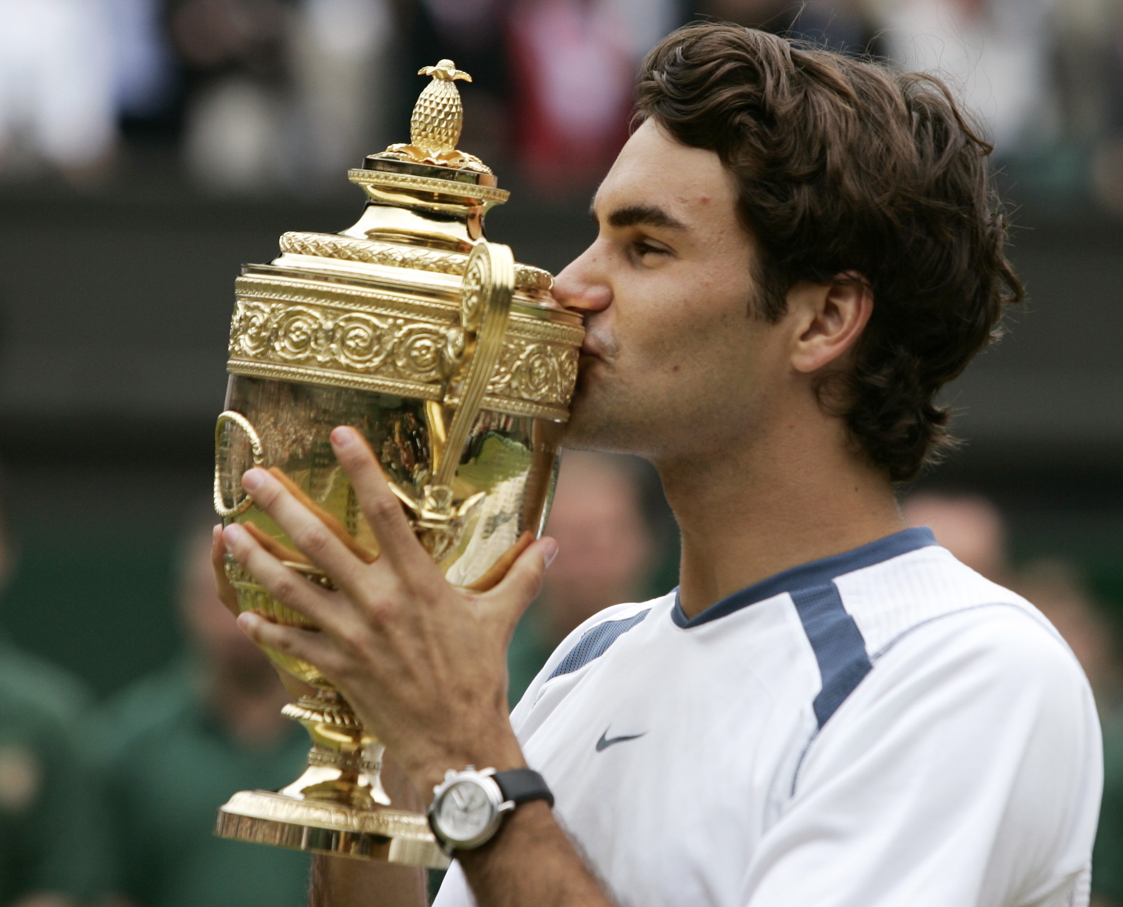 关于费德勒连续十场比赛得分超过比分优势明显，西班牙队挑战极限！的信息